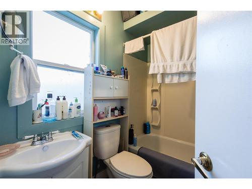 776 Dominion Street, Kamloops, BC - Indoor Photo Showing Bathroom