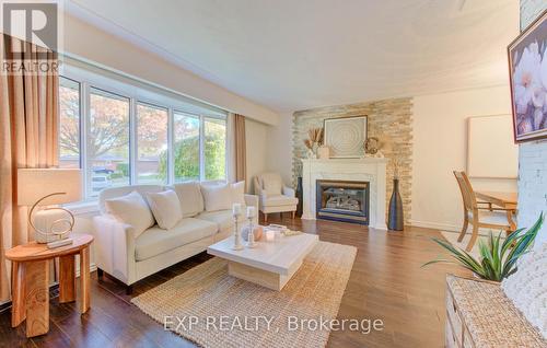 36 Blackfriars Place, Kitchener, ON - Indoor Photo Showing Living Room With Fireplace