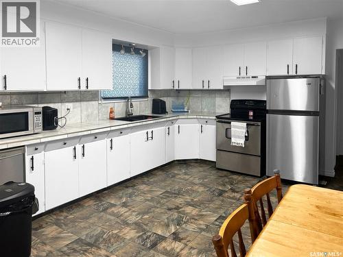 264 7Th Avenue W, Unity, SK - Indoor Photo Showing Kitchen
