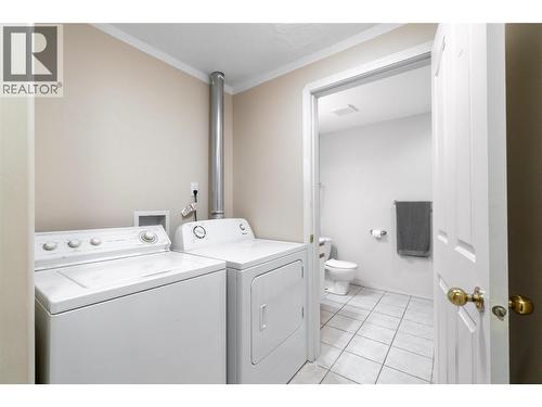 721 11 Street Se, Salmon Arm, BC - Indoor