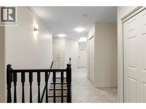 721 11 Street Se, Salmon Arm, BC - Indoor Photo Showing Other Room