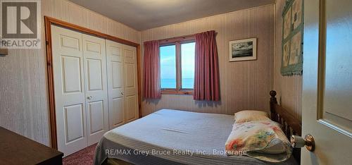 Bedroom 2 - 248 Isthmus Bay Road, Northern Bruce Peninsula, ON - Indoor Photo Showing Bedroom