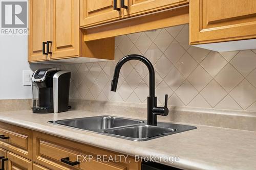203 - 15390 Yonge Street, Aurora, ON - Indoor Photo Showing Kitchen With Double Sink