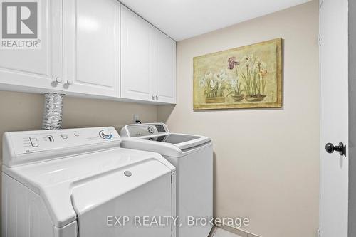 203 - 15390 Yonge Street, Aurora, ON - Indoor Photo Showing Laundry Room