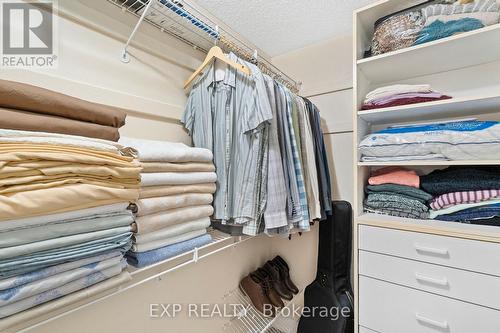 203 - 15390 Yonge Street, Aurora, ON - Indoor With Storage