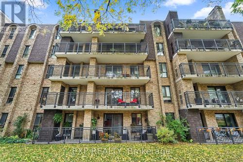 203 - 15390 Yonge Street, Aurora, ON - Outdoor With Balcony With Facade