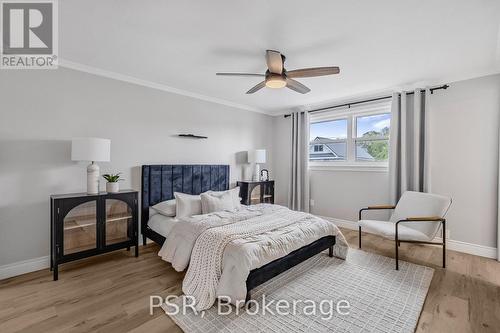 187 West 2Nd Street, Hamilton, ON - Indoor Photo Showing Bedroom
