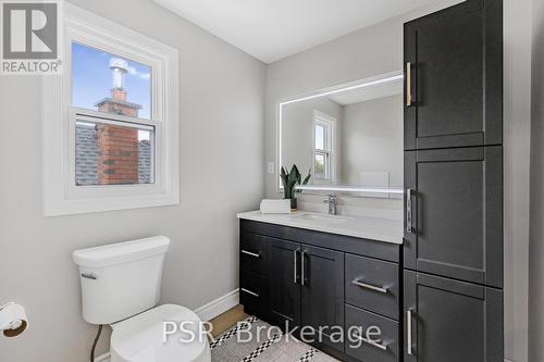 187 West 2Nd Street, Hamilton, ON - Indoor Photo Showing Bathroom