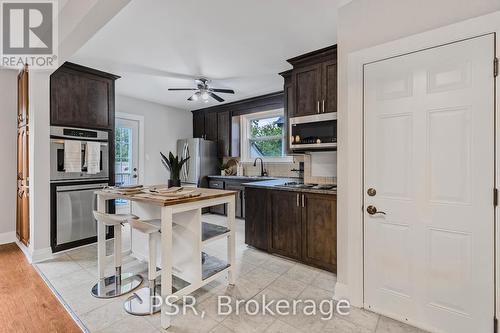 187 West 2Nd Street, Hamilton, ON - Indoor Photo Showing Kitchen
