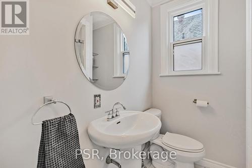 187 West 2Nd Street, Hamilton, ON - Indoor Photo Showing Bathroom