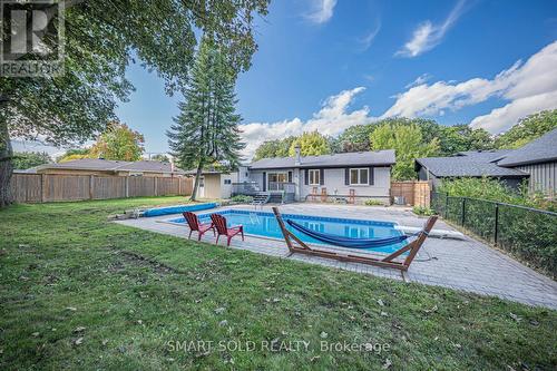 158 Park Avenue, Newmarket, ON - Outdoor With In Ground Pool With Backyard