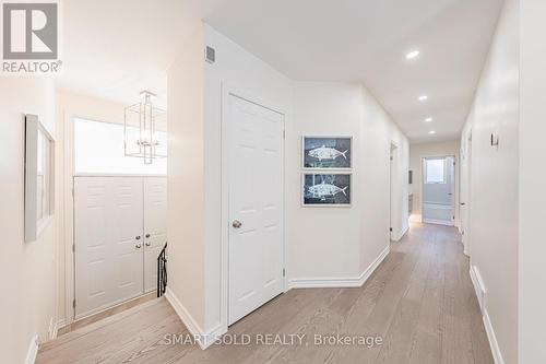 158 Park Avenue, Newmarket, ON - Indoor Photo Showing Other Room