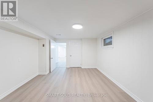 158 Park Avenue, Newmarket, ON - Indoor Photo Showing Other Room