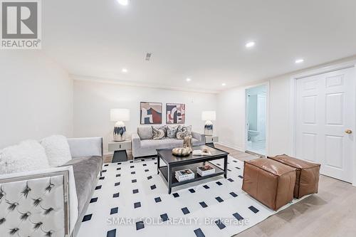 158 Park Avenue, Newmarket, ON - Indoor