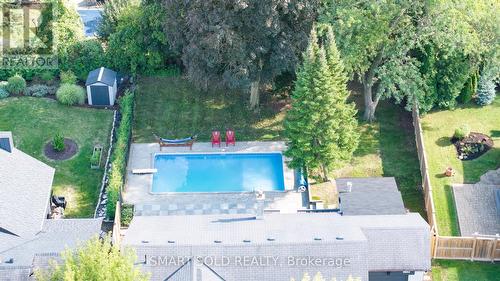 158 Park Avenue, Newmarket, ON - Outdoor With In Ground Pool
