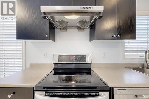 76 Rustle Woods Avenue, Markham, ON - Indoor Photo Showing Kitchen