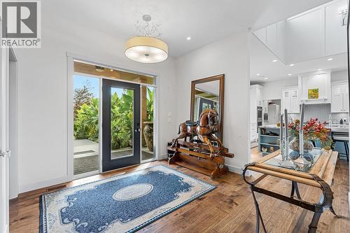 3022 Dunster Road, Kelowna, BC - Indoor