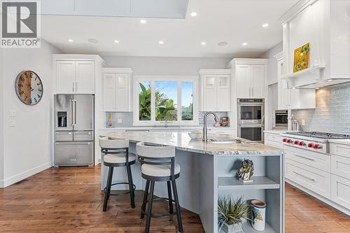 3022 Dunster Road, Kelowna, BC - Indoor Photo Showing Kitchen With Upgraded Kitchen