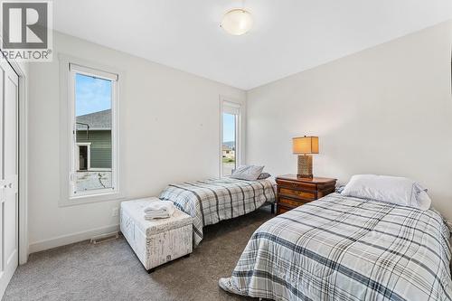 3022 Dunster Road, Kelowna, BC - Indoor Photo Showing Bedroom
