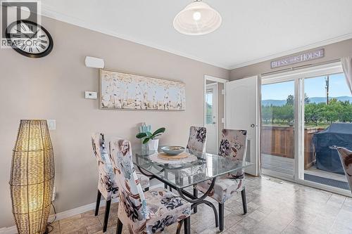 3022 Dunster Road, Kelowna, BC - Indoor Photo Showing Dining Room