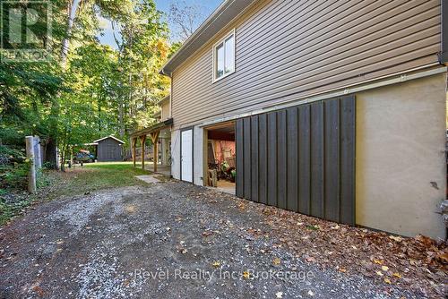 workshop area - 683 Lafontaine Road, Tiny, ON - Outdoor