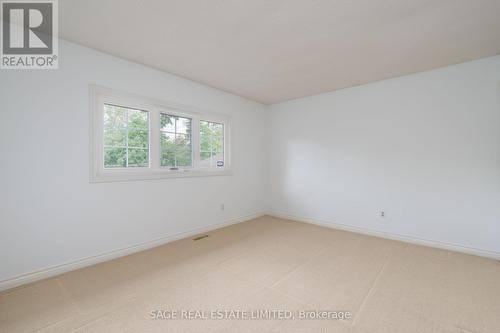 172 Burnhamthorpe Road, Toronto, ON - Indoor Photo Showing Other Room