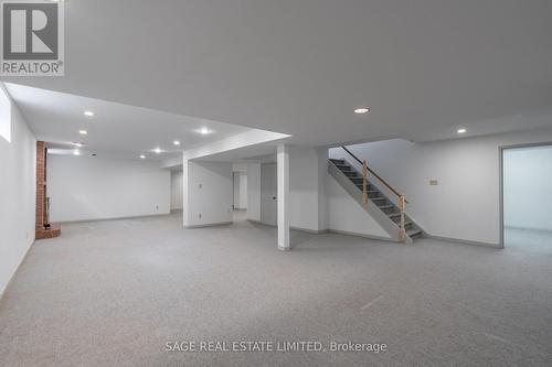 172 Burnhamthorpe Road, Toronto, ON - Indoor Photo Showing Other Room