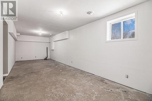 1095 Morin Road, Ottawa, ON - Indoor