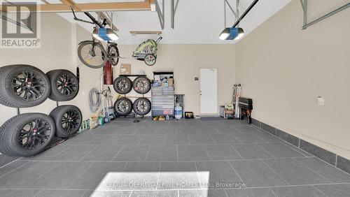 6 Orwell Drive, Vaughan, ON - Indoor Photo Showing Garage