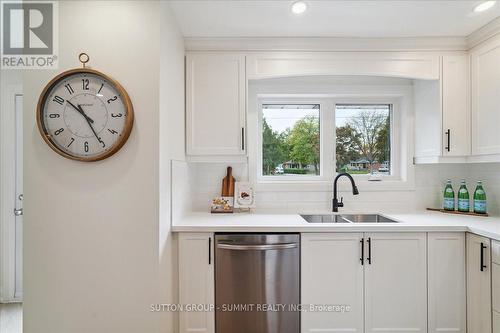 1391 Mountain Grove Avenue, Burlington, ON - Indoor Photo Showing Kitchen With Double Sink