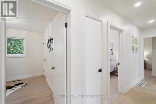 1391 Mountain Grove Avenue, Burlington, ON - Indoor Photo Showing Other Room