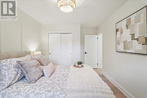 1391 Mountain Grove Avenue, Burlington, ON - Indoor Photo Showing Bedroom