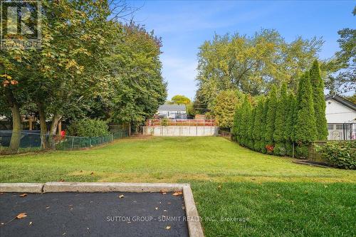 1391 Mountain Grove Avenue, Burlington, ON - Outdoor