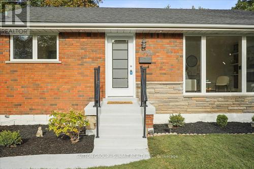 1391 Mountain Grove Avenue, Burlington, ON - Outdoor With Exterior