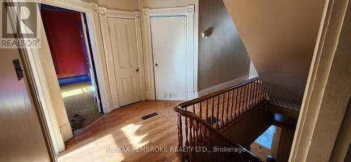 2nd floor foyer - 77 Main Street, Whitewater Region, ON - Indoor Photo Showing Other Room