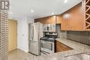 310 - 1001 Bay Street, Toronto, ON  - Indoor Photo Showing Kitchen 