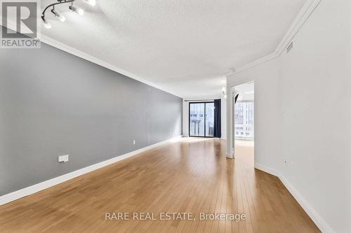 310 - 1001 Bay Street, Toronto, ON - Indoor Photo Showing Other Room