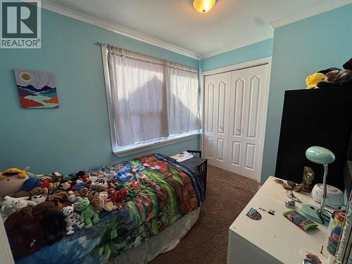 419 Ritchie St, Kimberley, BC - Indoor Photo Showing Bedroom