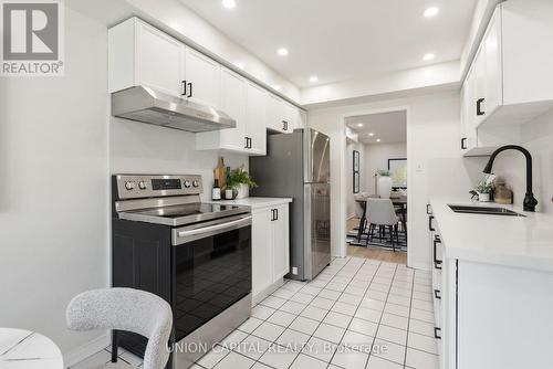106 - 2555 Thomas Street, Mississauga, ON - Indoor Photo Showing Kitchen