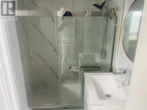 435 Aberdeen Avenue, Hamilton, ON - Indoor Photo Showing Bathroom