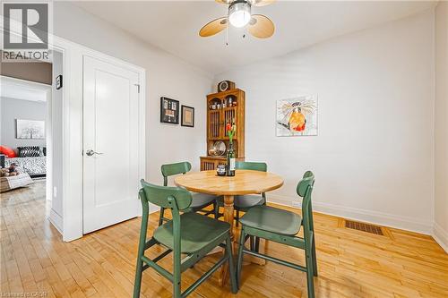 31 Buchanan Street, Hamilton, ON - Indoor Photo Showing Dining Room