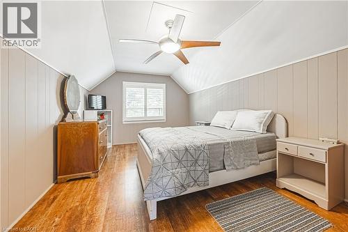 31 Buchanan Street, Hamilton, ON - Indoor Photo Showing Bedroom