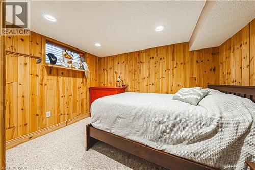 31 Buchanan Street, Hamilton, ON - Indoor Photo Showing Bedroom