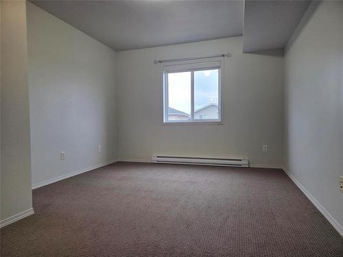 210 8 Brighton Lane, Steinbach, MB - Indoor Photo Showing Other Room