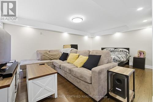 1468 Liverpool Street, Oakville, ON - Indoor