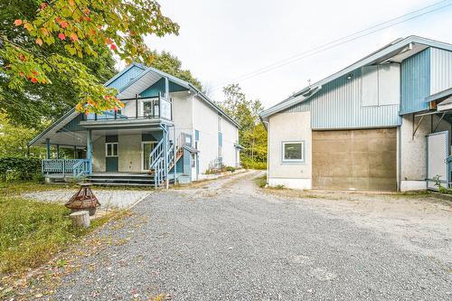 Garage - 33 410E Avenue, Saint-Hippolyte, QC - Outdoor