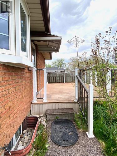 6986 Centennial Street, Niagara Falls, ON - Outdoor With Exterior