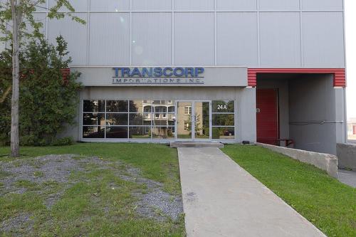 Aerial photo - 1-24 Carré Sicard, Sainte-Thérèse, QC - Outdoor