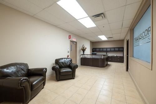 Secretaries' office - 1-24 Carré Sicard, Sainte-Thérèse, QC - Indoor