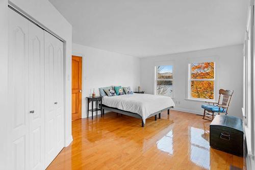 Chambre à coucher - 200 Ch. De Villandry, Saint-Adolphe-D'Howard, QC - Indoor Photo Showing Bedroom